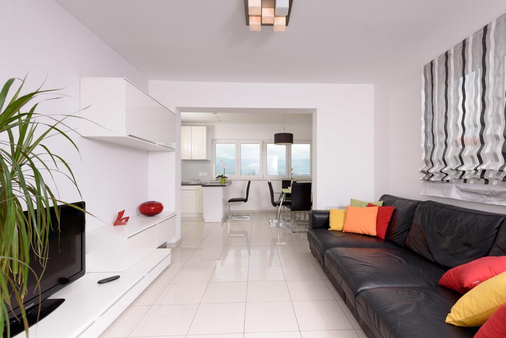 Apartments Salona Trogir Exterior foto