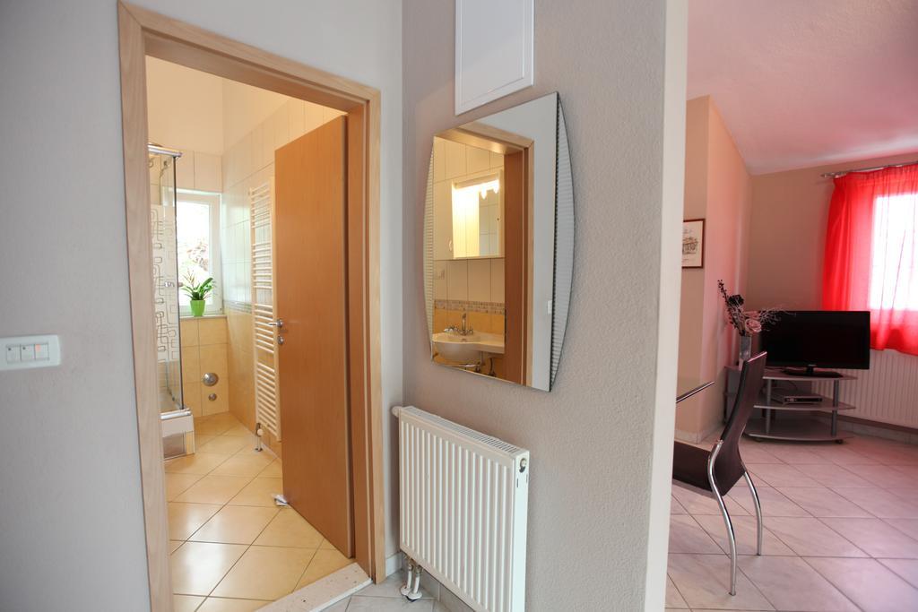 Apartments Salona Trogir Exterior foto