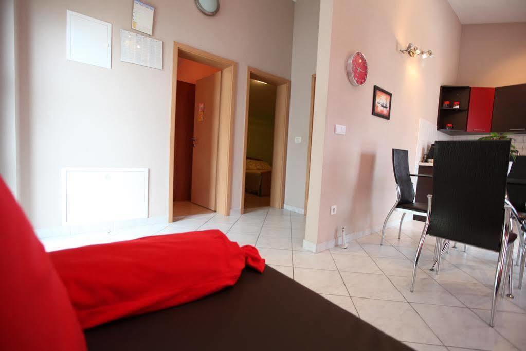 Apartments Salona Trogir Exterior foto